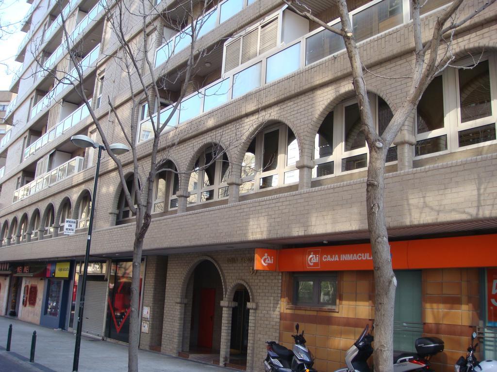 Fabiola Zentro Appartement Zaragoza Buitenkant foto